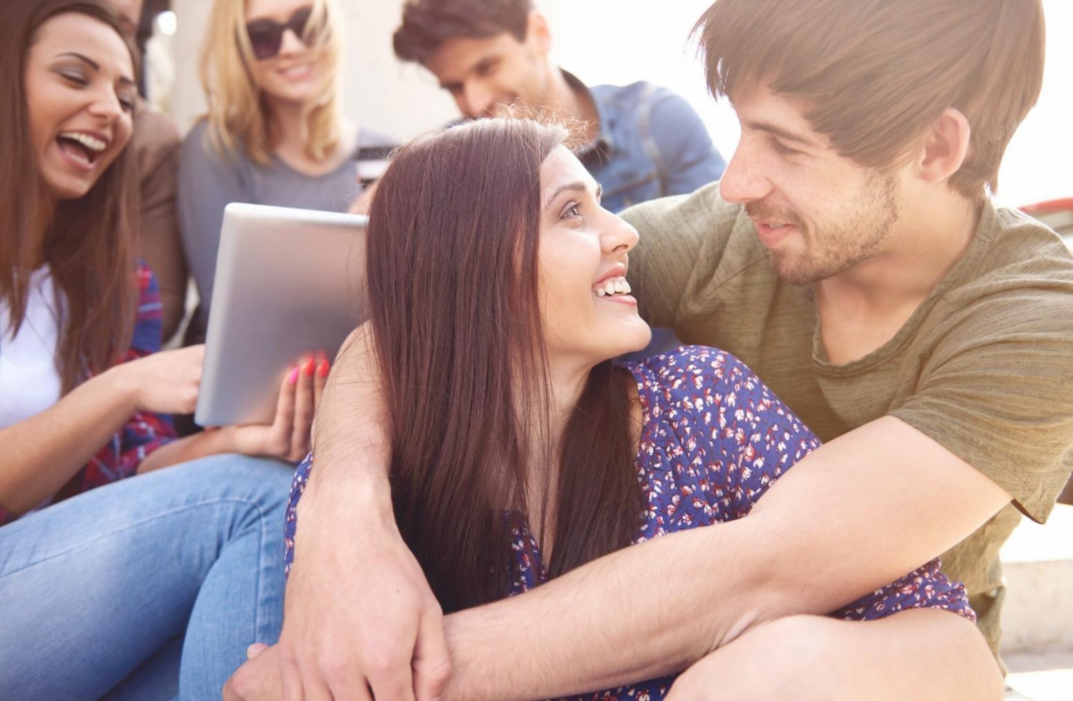 Oficina central de harinveloxa en Granada